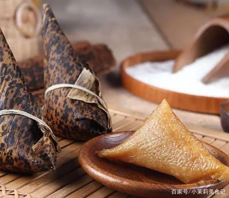端午节，农村常见的15种“树叶”都能包粽子，味道清新，涨知识了-怎样用一片叶子包粽子